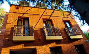 Bliss Hotel - 1