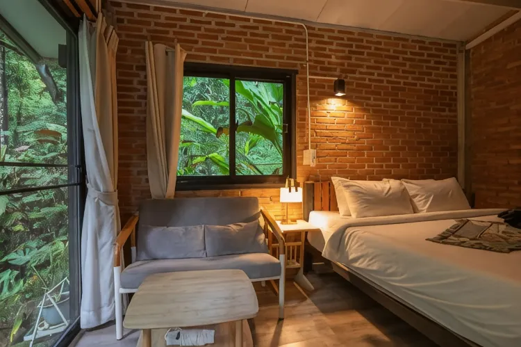 ห้องเตียงใหญ่พร้อมวิวภูเขา