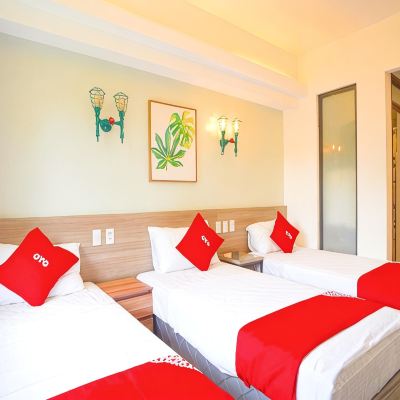 Deluxe Triple Room  OYO 785 The Greenhive Hotel Promo Code
