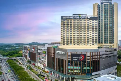 Paradigm Residence by RR JBcity Hotels in 
