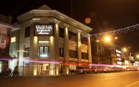 Varna Culture Hotel Soerabaia Отели в г. 