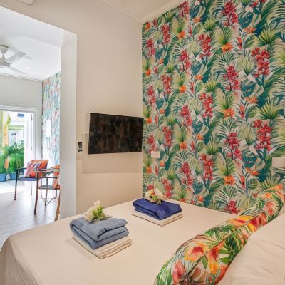 Flamingo Petite Ground Floor Studio, with Small Terrace and Shared Plunge Pool