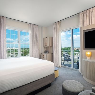 Deluxe Junior King Suite The Don CeSar Promo Code