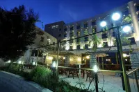 Canaan Hotel- Limited Edition by Fattal Hotel di 