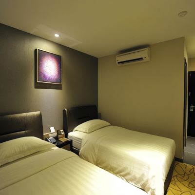 Bilik Kembar Mewah Kupon Milano Hotel