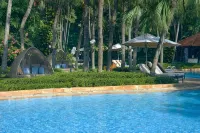 Shangri-La Surabaya Hôtels à : 