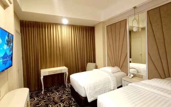 Grand Royal Denai Hotel