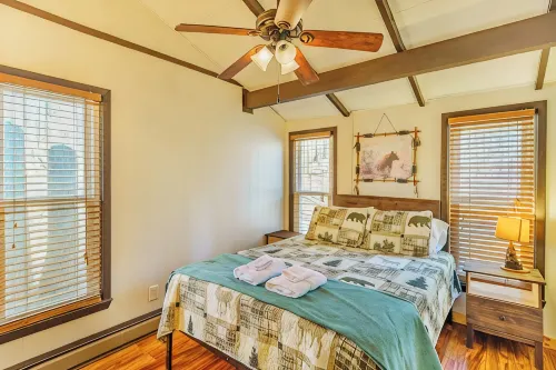 Charming Beech Mountain Chalet – 2BR + Loft - 5 Mins to Ski Slopes & Restaurants