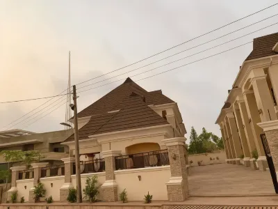 Ennys Court Luxury Apartment Các khách sạn ở 