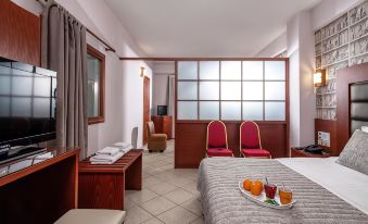Life Hotel - Housity