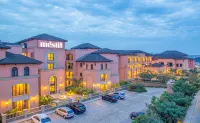 Mestil Hotel & Residences Hotel a 