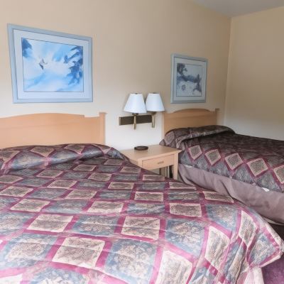 2 Adjoining Rooms The Summit Inn Promo Code