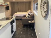 Cosy Private Studio فنادق في باثرست