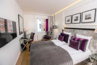 Absalon Hotel Hotele w: 