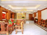 Le Royal Hotels in Duc Trong