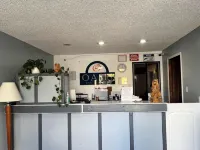 Oasis Inn & Suites