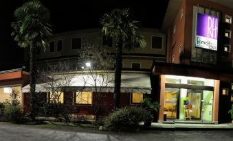 Rometta Hotel - Housity