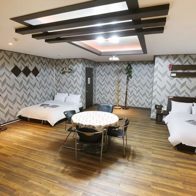Large Cinema Party Room Hotel Luis Promo Code