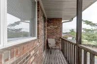 Quiet Fort Knox Townhome  Bourbon Trail Stay Near Louisville Airport