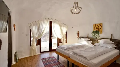 Pensiunea Dealul Verde Hotels in 