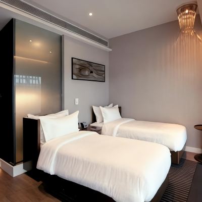 Standard Room Domesic Wing Non-Smoking Holiday Inn Express New Delhi International Airport T3, an IHG Hotel Promo Code