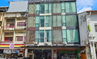 The Riverbank Hotel By MRVJ Business - Housity