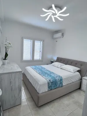 White Luxury Apartment Hotels in 