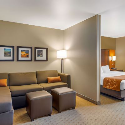 Suite, Multiple Beds, Non Smoking Comfort Suites Burlington Promo Code