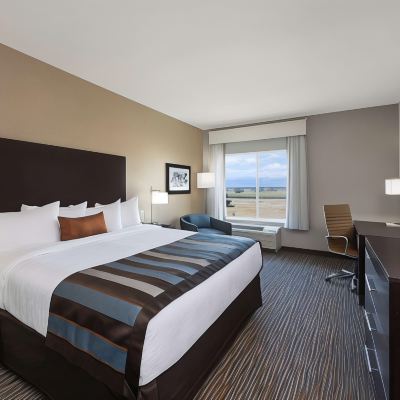 King Room-Accessible-Non-Smoking Super 8 by Wyndham Lynnwood Promo Code