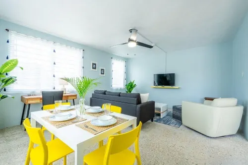 Roadside Apartment of Beachfront Property! AC & WiFi