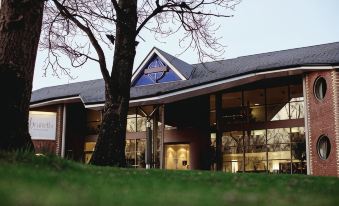 Wrightington Hotel & Health Club - Housity
