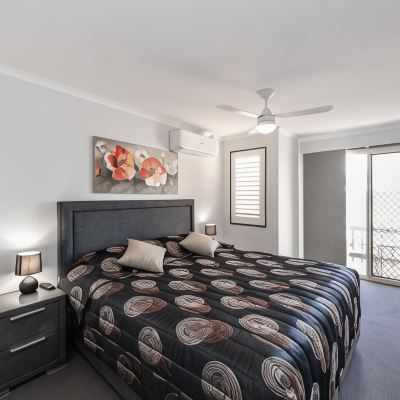 Three-Bedroom Apartment Athena Motel Apartments Promo Code