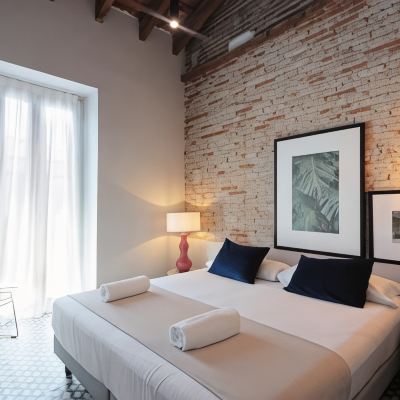 Family Room You & Co. Quart Boutique Promo Code