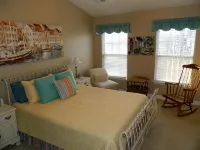 Cozy and Convenient Furnished Townhome w/view