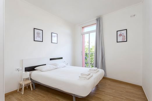 The Collection - Sunny 3Bd Apt by the Sea Poblenou
