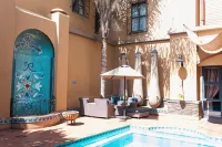 Tayfin Royale Hotel & Restaurant