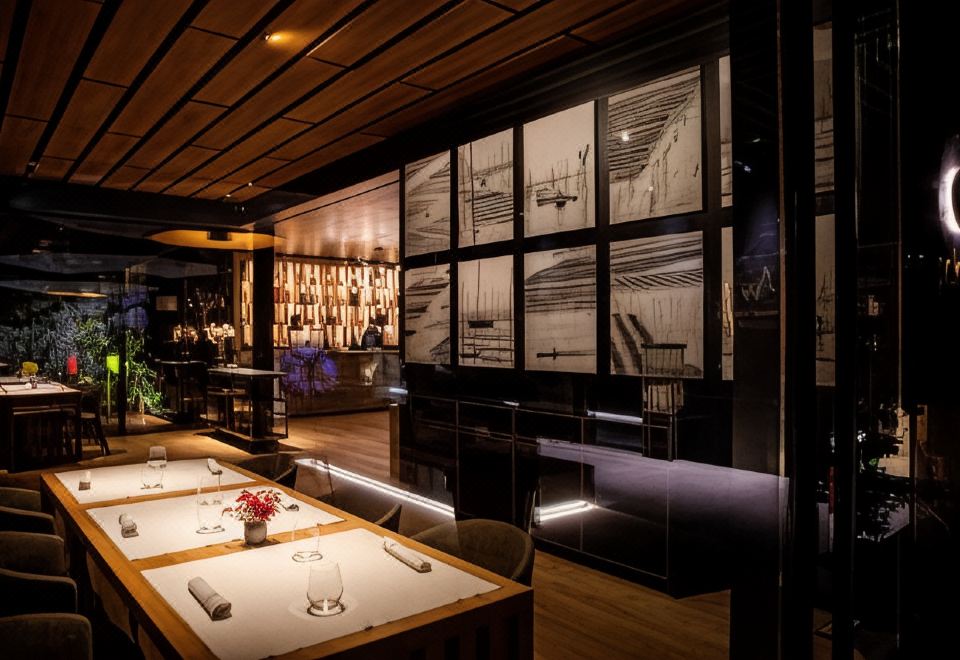 Hotel Palatial Suites, Dining, Restaurant