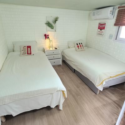Standard Twin Room with Shared Bathroom Apple Tree Guesthouse Promo Code