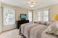 4 Bedroom 4.5 Baths, Sleeps 8 on course #5