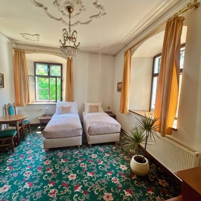 Family Suite Gold Promo Code