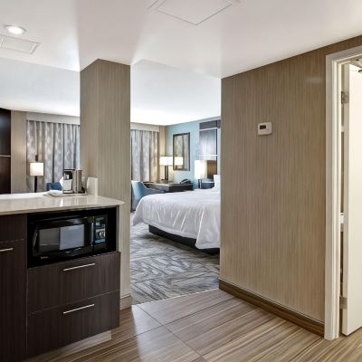 Deluxe King Room with Whirlpool-Non-Smoking Hampton Inn & Suites by Hilton Calgary-Airport Promo Code
