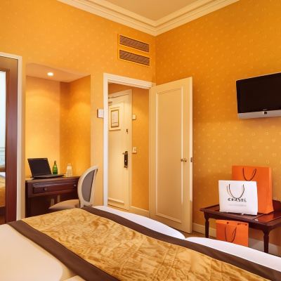 Family Room Hotel Mayfair Paris Promo Code