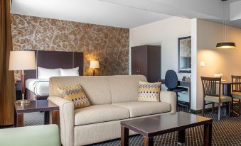 Quality Inn & Suites Petawawa