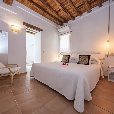 Double Room, Ensuite (Mitjaneta)