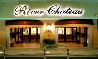 River Chateau Hotel
