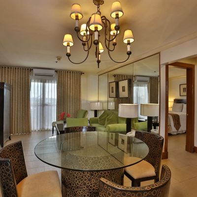 Three-Bedroom Deluxe Suite Crown Regency Suites Mactan Promo Code