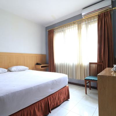 Deluxe Room Serena Hotel Promo Code