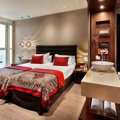 Double Room Olivia Plaza Hotel Promo Code