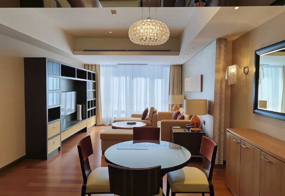 行政一居室套房