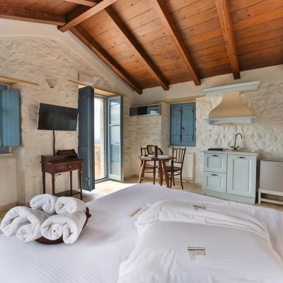 Signature House Lithos Stone Suites Promo Code